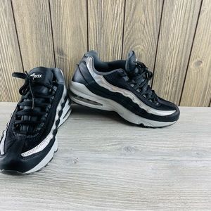Nike Air Max 95 Shoes Black Silver Sneakers Running Shoes Boys Youth Size: 7Y